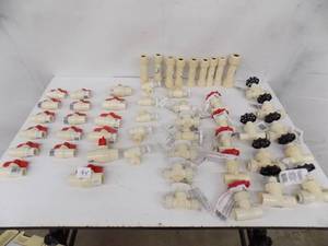 lot 94 image: Large lot of CPVC valves Connectors  Ball valves  Gate valves -- 42 Valves & 9 Couplers