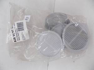 lot 98 image: 4 Mini Vents
