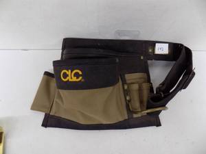 lot 142 image: CLC Tool Belt