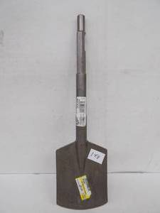 lot 148 image: Milwaukee Clay Spade