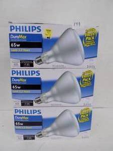 lot 149 image: 3 - Philips 65w 2 bulb value pack