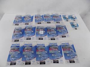lot 153 image: 18 - Packs Phillips Bulbs