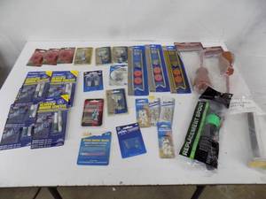 lot 159 image: Automotive Items
