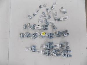lot 204 image: 27 Wire Rope Clips  Rope Thimbles