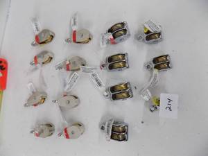 lot 214 image: 15 - 1 Pulleys