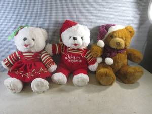 (EW2) 3 Plush Christmas Bears...