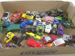 (EW4) Assorted Hot Wheels Etc...