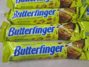 (B-3) 12 Butterfinger Candy Bars Pa...
