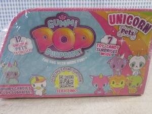 (B-1) Display of 7 Gummi Pop Surpri...