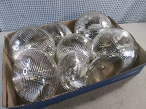 (EW3) 8 Assorted Glass Sealed Beam ...