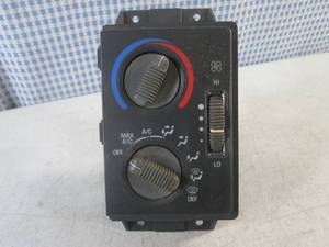 (EC1) 1996 Chevy Blazer Climate Con...