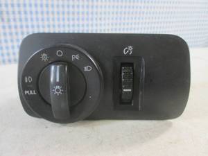(EC1) 2005-09 Ford Headlight Dimmer...