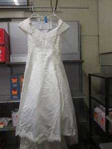 (CS) Davids Bridal Wedding Dress S...