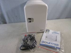 (CS) Gourmia Thermoelectric 6-Can M...