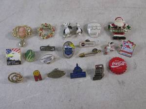 (EC1) Assorted Broaches and Pins...