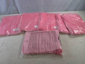 (CS) 6 Amazon T-Shirt and Pants Set...