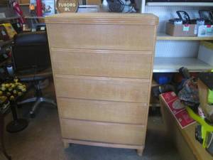 (A-1) Vintage 5-Drawer Dresser - 52...