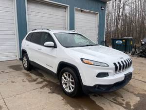 2014 Jeep Cherokee Latitude 4x4 with 195,000 miles
