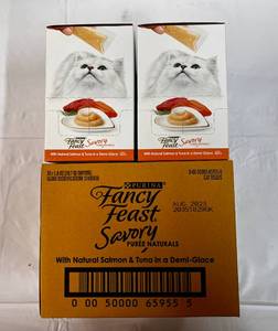 30 Ct Purina Fancy Feast Savory Cat Treats Salmon & Tuna In a Demi Glaze-82023