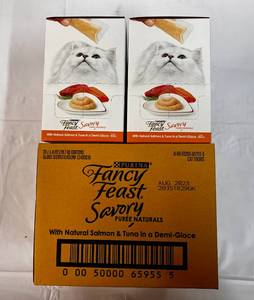 30 Ct Purina Fancy Feast Savory Cat Treats Salmon & Tuna In a Demi Glaze-82023