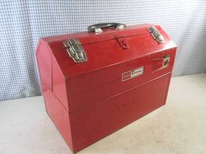lot 21 image: (EW5) Sears Craftsman Metal Double Cover Cantilever Tool Box