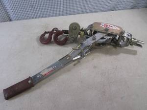 lot 22 image: (H-2) Cable Winch...