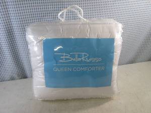 lot 69 image: (A-2) Bella Russo Queen Size Comforter White