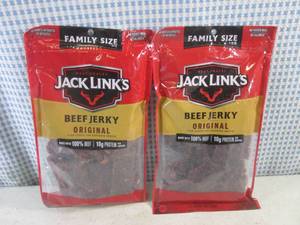 lot 70 image: (B-1) 2 Family Size Bags Jack Links Original Beef Jerky 10oz Bags Past Date