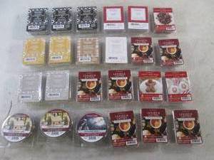 lot 126 image: (BSB) 24 Assorted Scented Wax Melts...