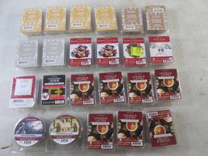 lot 128 image: (BSB) 23 Assorted Scented Wax Melts...