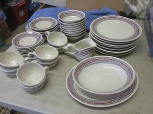 lot 140 image: (EC1) Vintage Peter Terris Original Plates, Bowls, Cups and Serving Plate & Bowl