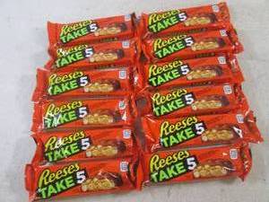 lot 271 image: (B-1) 12 Reeses Take 5 Candy Bars Past Date