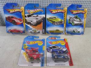 lot 301 image: (BSB) Assorted Hot Wheels In Packaging