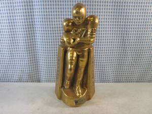 lot 352 image: (BSB) Vintage 1970 Nebraska Football Capital Of The World 1970-1971 Football Player Decanter 12 34 Tall - Cork Is Broke Off