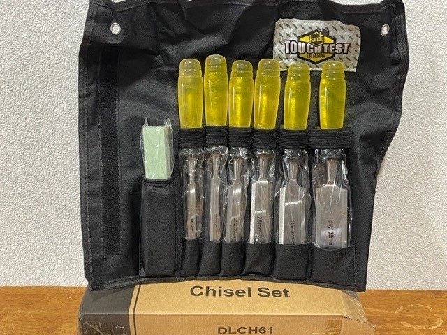 lot 26 image: Toughtest Chisel Set NEW