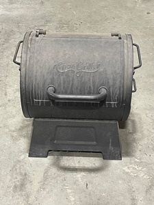 lot 2 image: Char-Griller Charcoal BBQ Grill Smoker