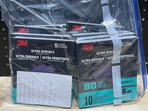 lot 18 image: 5 Hook and Loop Sanding Discs