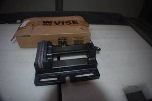 Drill press vise