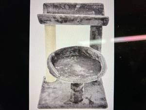 lot 2 image: 3 Level Cat Tree
