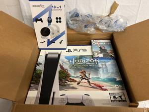 lot 3 image: Play Station 5 Horizon 5 Forbidden West Edition with Accessories