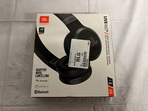 lot 7 image: JBL Live 460NC Wireless Noise-Cancelling On-Ear Headphones- Black