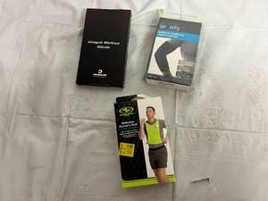 lot 118 image: Workout Gloves, Elbow Sleeve, and Reflective Runners Vest