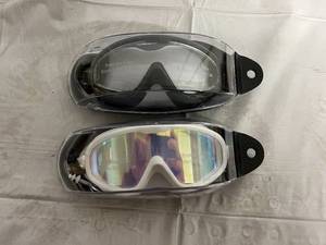 lot 119 image: Two Scuba Style Swim Goggles
