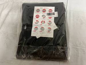 lot 130 image: Lusso Gear Kids Travel Tray