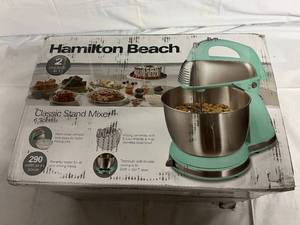 lot 150 image: Hamilton Beach 6 Speed Stand Mixer - Teal