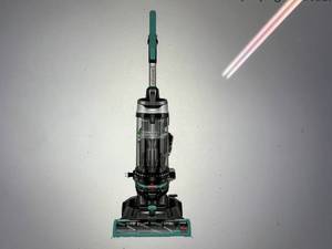 lot 154 image: Bissell CleanView Swivel Rewind Pet Reach 8-Amp Upright Vacuum