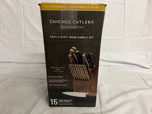 lot 163 image: Chicago Cutlery Precision Cut 15-Pc. Knife Block Set
