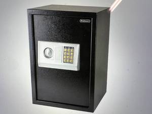 lot 169 image: Stalwart Extra Large Electronic Digital Safe