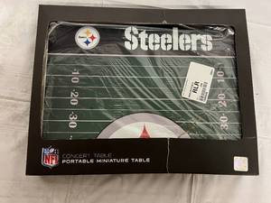lot 187 image: Picnic Time NFL Concert Mini Portable Table
