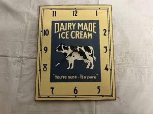 lot 221 image: Vintage Dairy Made Ice Cream Wall Clock